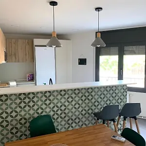 https://catalina-house.top-hotels-tarragona.com